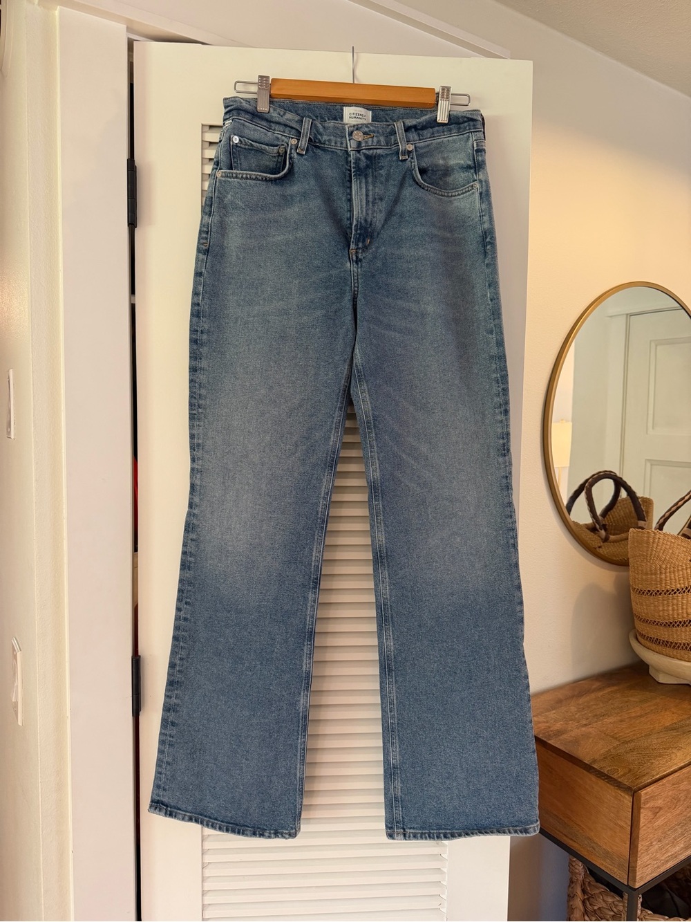 Citizens Of Humanity VIDA Straight/Wide-Leg Jeans in Medium Blue